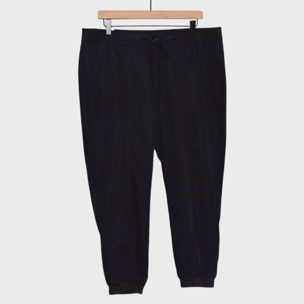GAP Swing Soft Capri Tapered Utility Pocket Jogger Pants‎